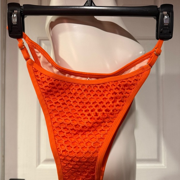 Cupshe Orange Crochet Bikini with Adjustable Straps - Picture 4 of 6